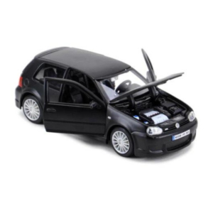 Maisto 1/24 Volkswagen Golf R32 (Matt Black)