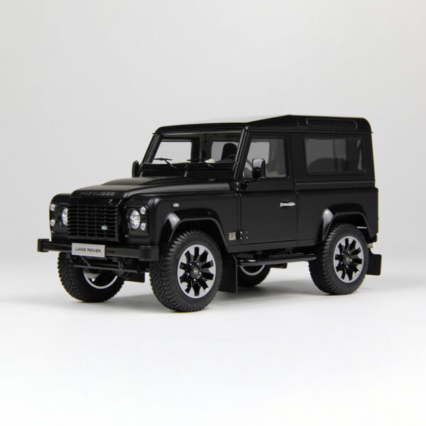 1/18 LCD Defender 90 Works V8 70th Edition (Black)