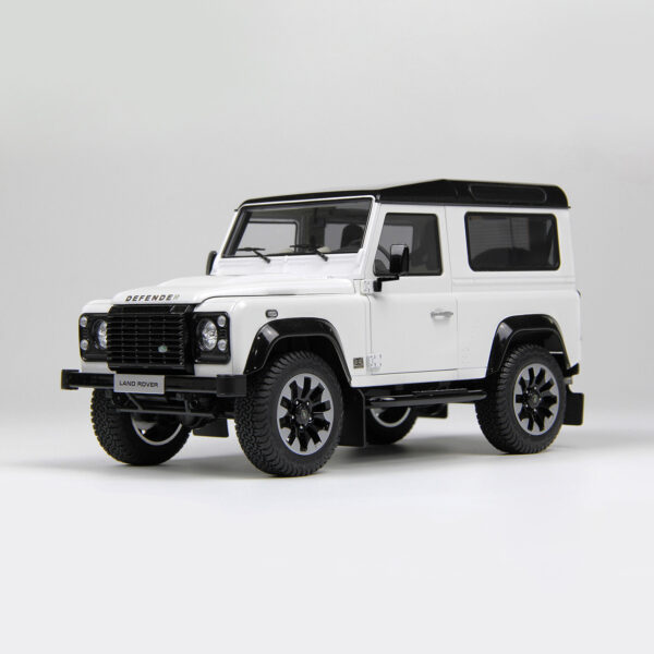 1/18 LCD Defender 90 Works V8 70th Edition (White)