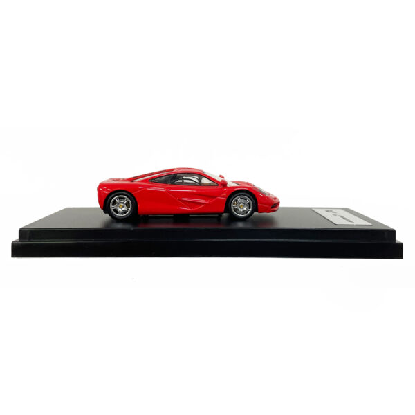 1:64 LCD Models McLaren F1 (Red) LCD64025-RE