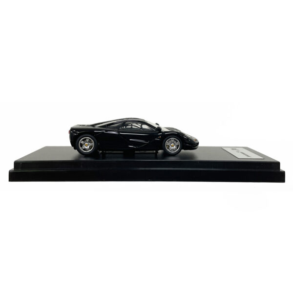 1:64 LCD Models McLaren F1 (Black) LCD64025-BL