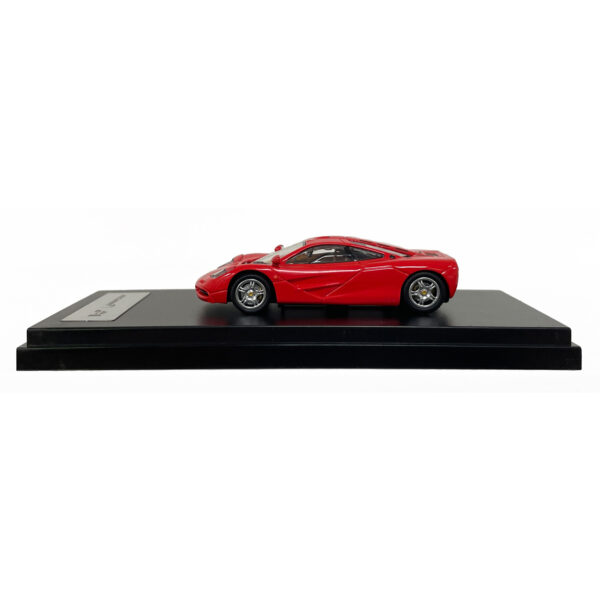 1:64 LCD Models McLaren F1 (Red) LCD64025-RE