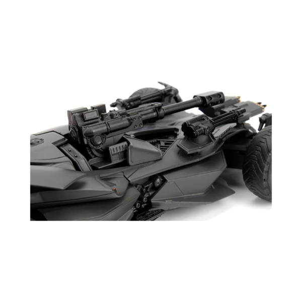 JADA 124 - BATMAN - BATMOBILE JUSTICE LEAGUE MOVIE WITH FIGURE BATMAN 2017