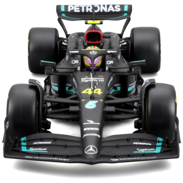 Bburago 1/24 F1 Model Car with Figure Mercedes-AMG Petronas 2023 W14 E-Performance #44 Lewis Hamilton 18-28028