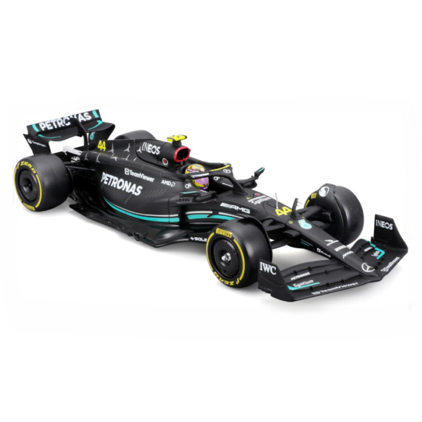 Bburago 1/24 F1 Model Car with Figure Mercedes-AMG Petronas 2023 W14 E-Performance #44 Lewis Hamilton 18-28028