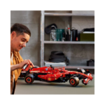 LEGO Exclusives Oracle Red Bull Racing RB20 F1 Car 42206-2 (1)