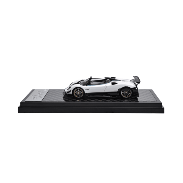 LCD 1/64 Pagani Zonda HP Barchetta (White color)