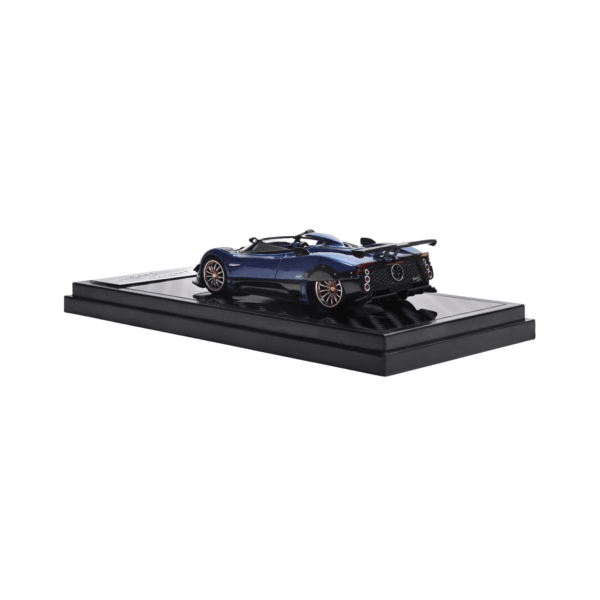 LCD 1/64 Pagani Zonda HP Barchetta (Blue color)