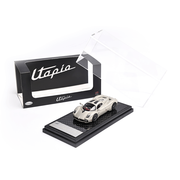 LCD 1/64 Pagani Utopia (Gold)