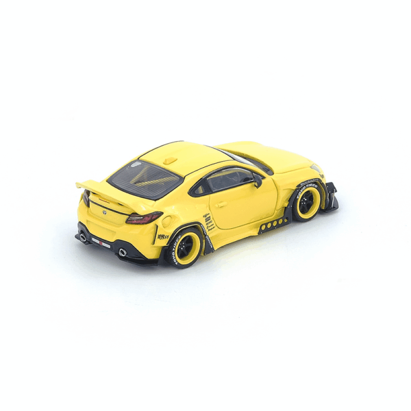 INNO64 TOYOTA GR86 "PANDEM" Yellow