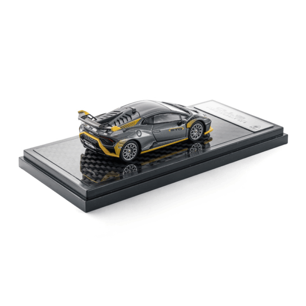LCD 1/64 Lamborghini Huracan STO (Silver Grey)