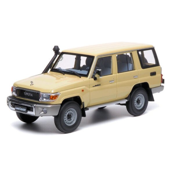 Almost Real 1/18 2017 Toyota Land Cruiser 76
