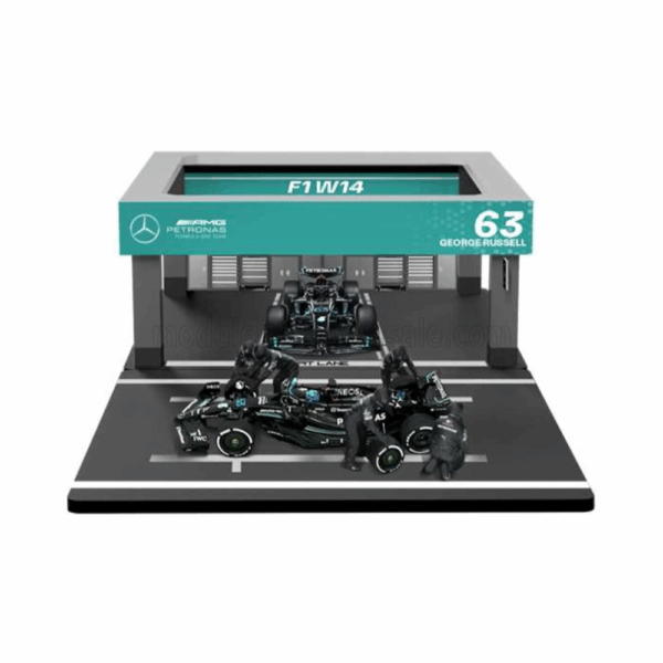 Bburago Mercedes F1 W15 Diorama Garage Pit-Stop Bburago Mercedes F1 W15 Diorama Garage Pit-Stop 44 Lewis Hamilton F1 2024 18-38452-H