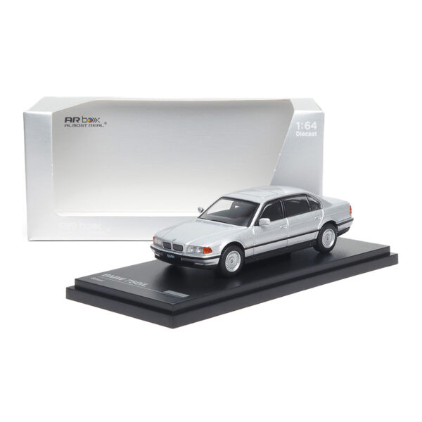 ARBOX 1/64 BMW 750iL (E38) - Silver ARBOX 1/64 BMW 750iL (E38) - Silver