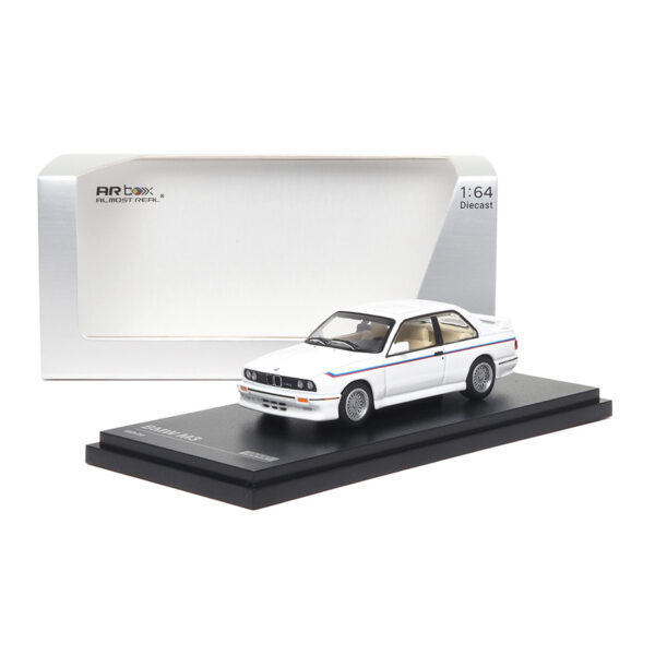 ARBOX 1/64 BMW M3 (E30) - White ARBOX 1/64 BMW M3 (E30) - White
