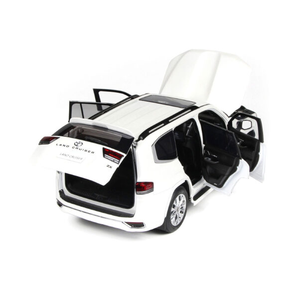 1-18 Toyota Land Crusier 300-ZX-White