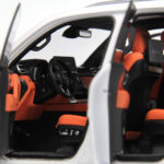 LCD 1-18 Lexus LX600 (White)