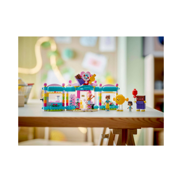 LEGO Friends Heartlake City Candy Store 42649
