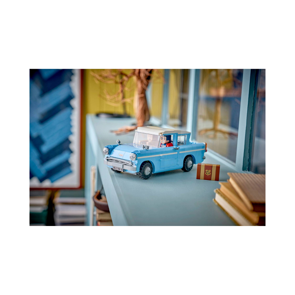 LEGO Harry Potter Enchanted Flying Ford Anglia 76470-4