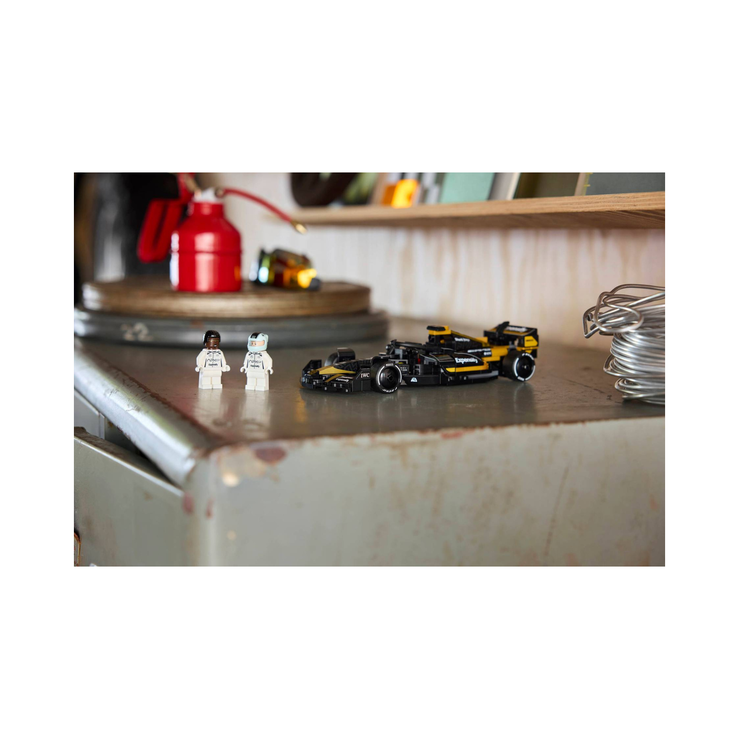 LEGO Speed Champions APXGP Team Race Car from F1 The Movie 77252-5